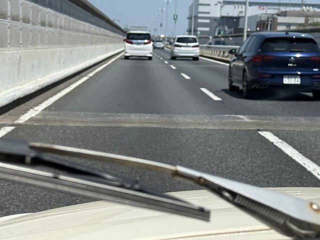 高速のつなぎ目