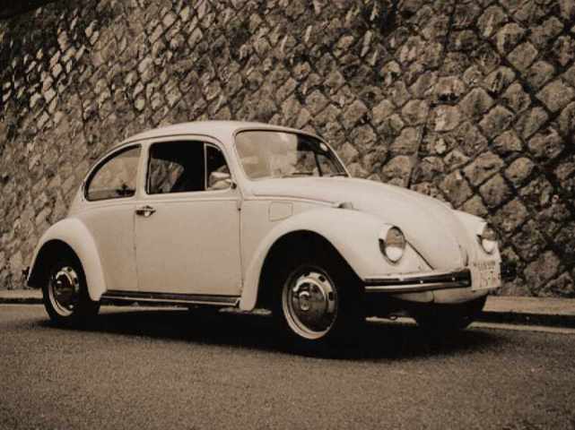 父の乗っていた1972年式ビートル1300 パステルホワイト