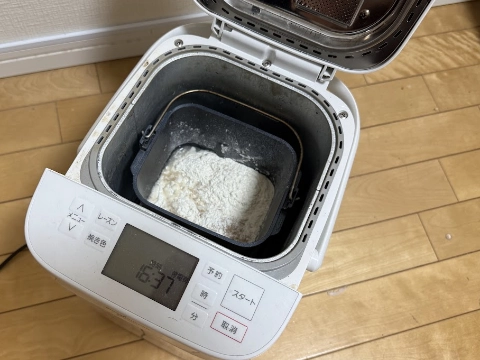 パナソニック、ホームベーカリーにセット。