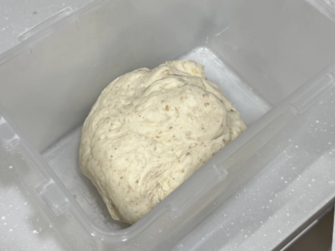二次発酵のため冷蔵庫にいれる。
