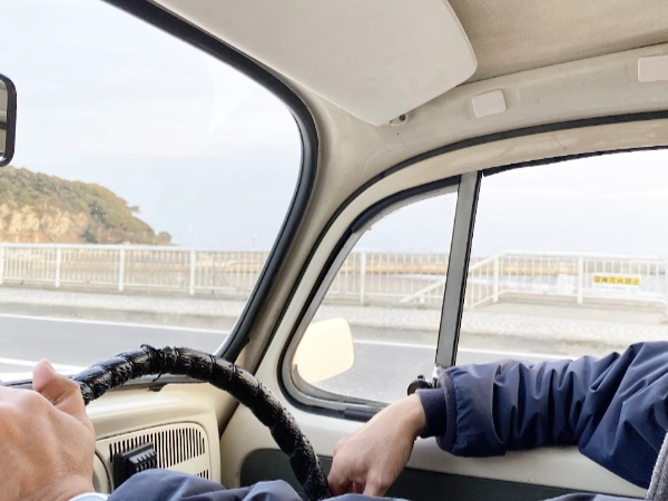 MagSafe対応マグネットスマホホルダーで楽しいドライブ