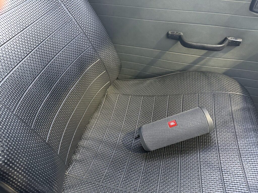 今度のドライブに空冷ビートルで聴いてみよう