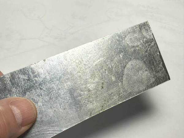 KURE 長期防錆スプレー　塗って　1-2時間後